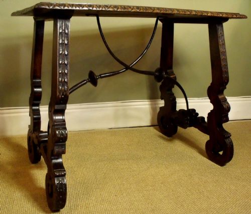 19c Spanish Table