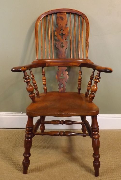 19th C Yew Winsdor Chair