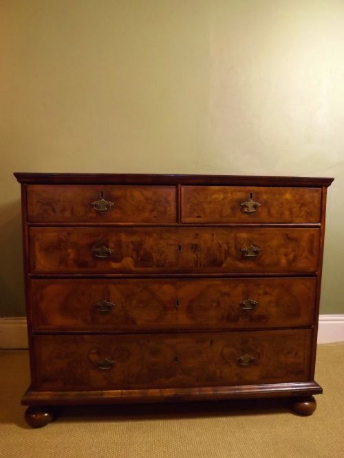 George I Walnut Chest of Drawers