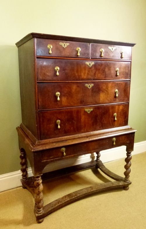 fig 1. QUEEN ANNE CHEST ON STAND C 1700