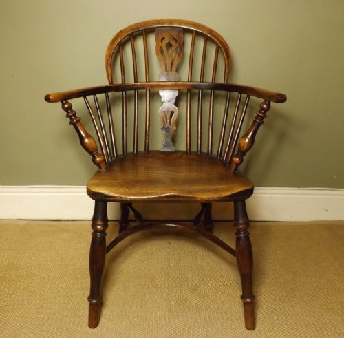 Early 19th C Windsor Arm Chair