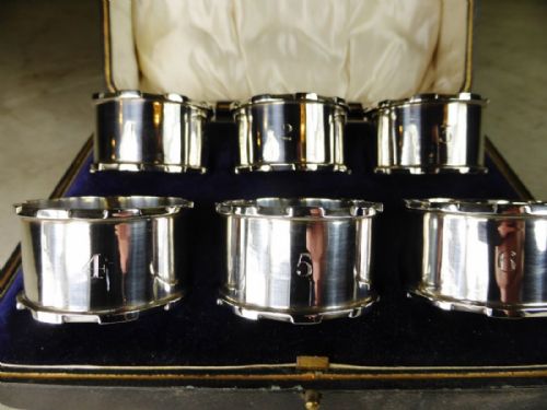 Boxed Set of Silver Napkin Rings