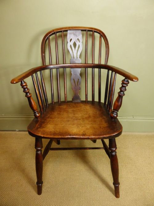 Early 19th C Windsor Arm Chair
