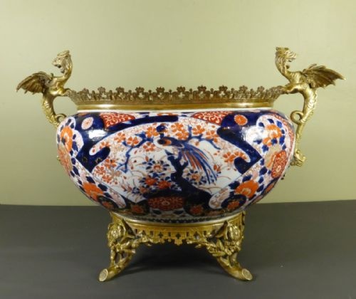 Large 19th C Imari Centre Bowl