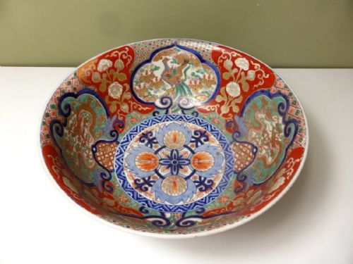 fig 1. LARGE 19TH C IMARI PUNCH BOWL