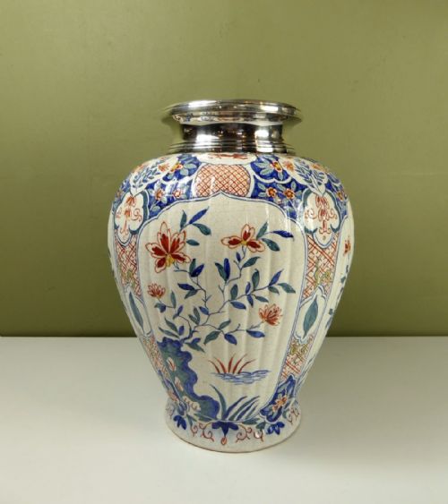 fig 1. 18TH C TIN GLAZED VASE