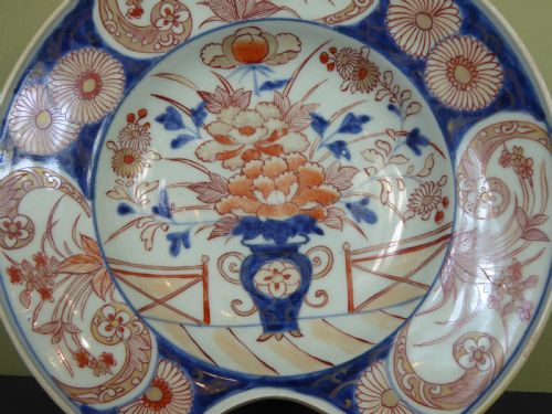 AN 18TH C AMARI SHAVING BOWL - ADDITIONAL PHOTO 3