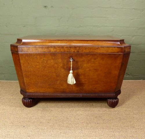 William IV Cellarette