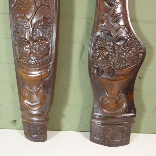fig 1. PAIR OF 18TH BALTIC OAK CARVINGS