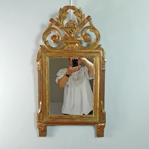 fig 1. 19TH C GILT WALL MIRROR