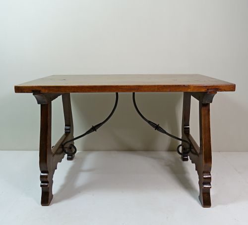 19TH C WALNUT COFFEE TABLE - ADDITIONAL PHOTO 1