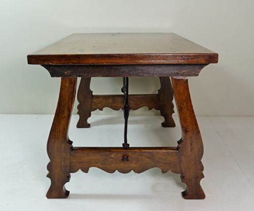 19TH C WALNUT COFFEE TABLE - ADDITIONAL PHOTO 6