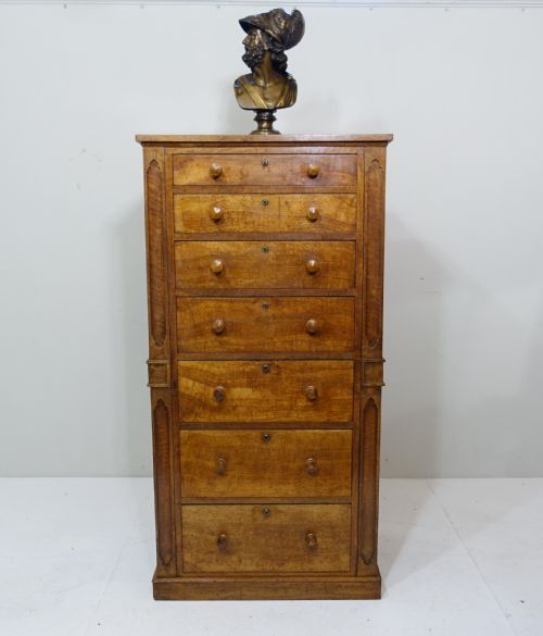 fig 1. 19TH C POLLARD OAK WELLINGTON CHEST