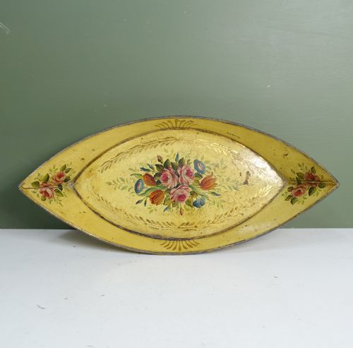 Regency Tole Navette Basket