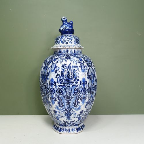 18th C Delft Vase & Cover