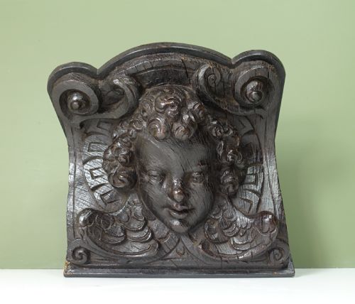 Early 18th C Carved Oak Bracket