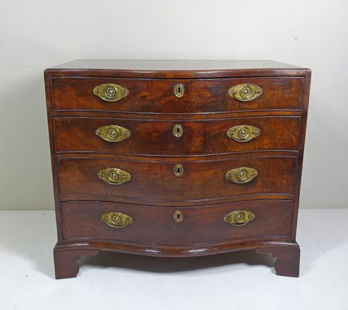 18th C Mahogany Serpentine Chest of Drawers
