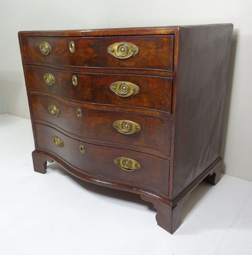 fig 1. 18TH C MAHOGANY SERPENTINE CHEST OF DRAWERS
