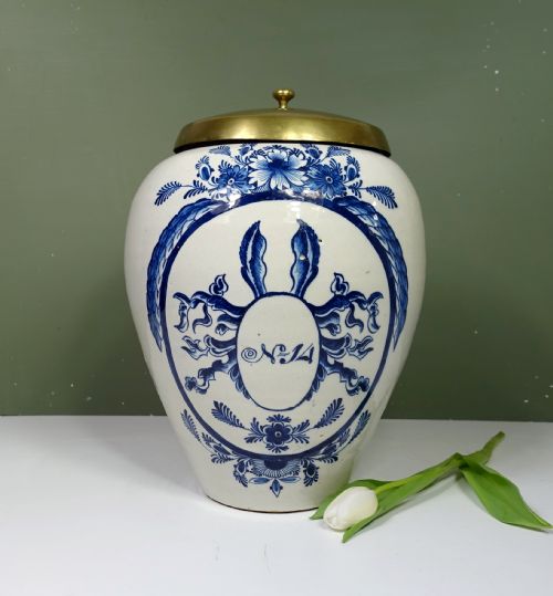18TH C DELFT JAR - ADDITIONAL PHOTO 1