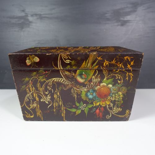 19TH C PAINTED GILT DECORATED BOX - ADDITIONAL PHOTO 3