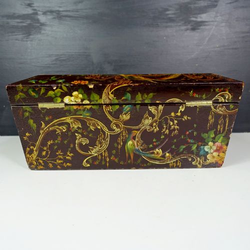 19TH C PAINTED GILT DECORATED BOX - ADDITIONAL PHOTO 4