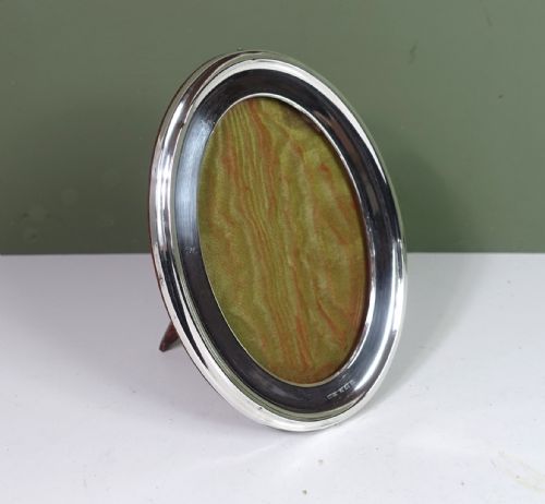Oval Silver Photograph Frame, 1908