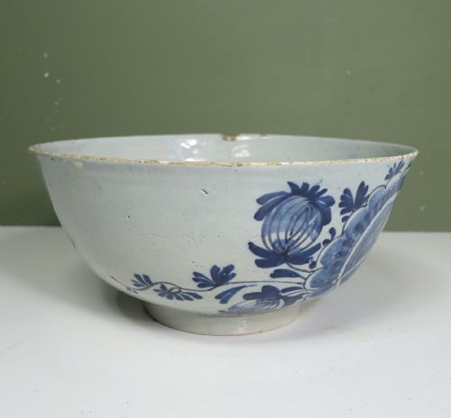 18TH C DECORATED DELFT BOWL - ADDITIONAL PHOTO 3