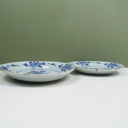 PAIR OF 18TH C DELFT PLATES - ADDITIONAL PHOTO 4