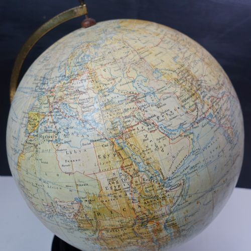 A TERRESTRIAL GLOBE - ADDITIONAL PHOTO 8