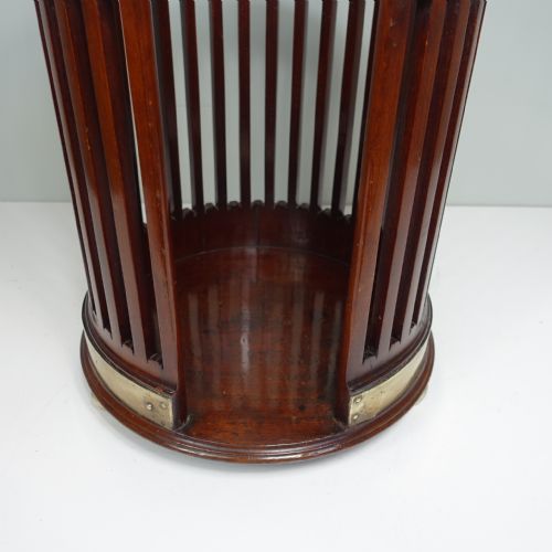 GEORGE III MAHOGANY PLATE BUCKET - ADDITIONAL PHOTO 1