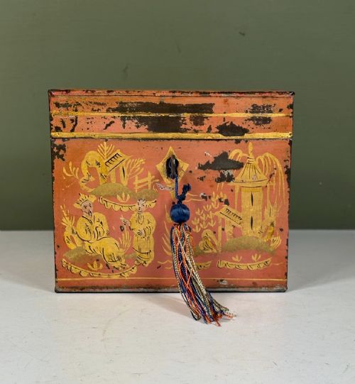 A Regency Tole Caddy