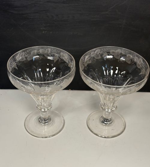 PAIR OF VERY LARGE 19TH C ENGRAVED GLASSES - ADDITIONAL PHOTO 3