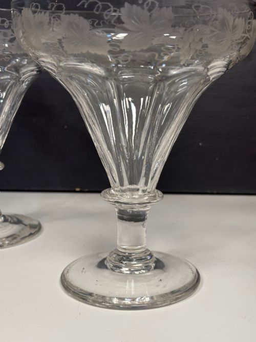 PAIR OF VERY LARGE 19TH C ENGRAVED GLASSES - ADDITIONAL PHOTO 4