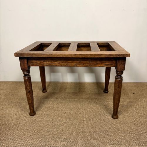 19TH C OAK LUGGAGE STAND