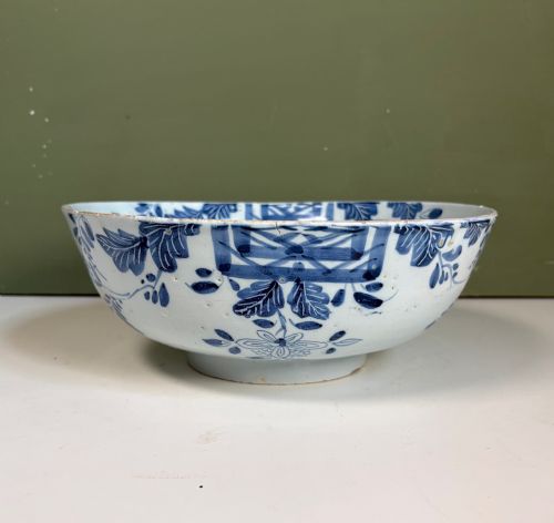 18TH C DELFT BOWL