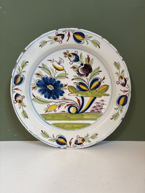 18th c delft polychrome charger - CATEGORY: ANTIQUE CERAMICS - DATED 18TH CENTURY