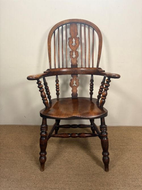 19th C Oak & Elm Windsor Chair