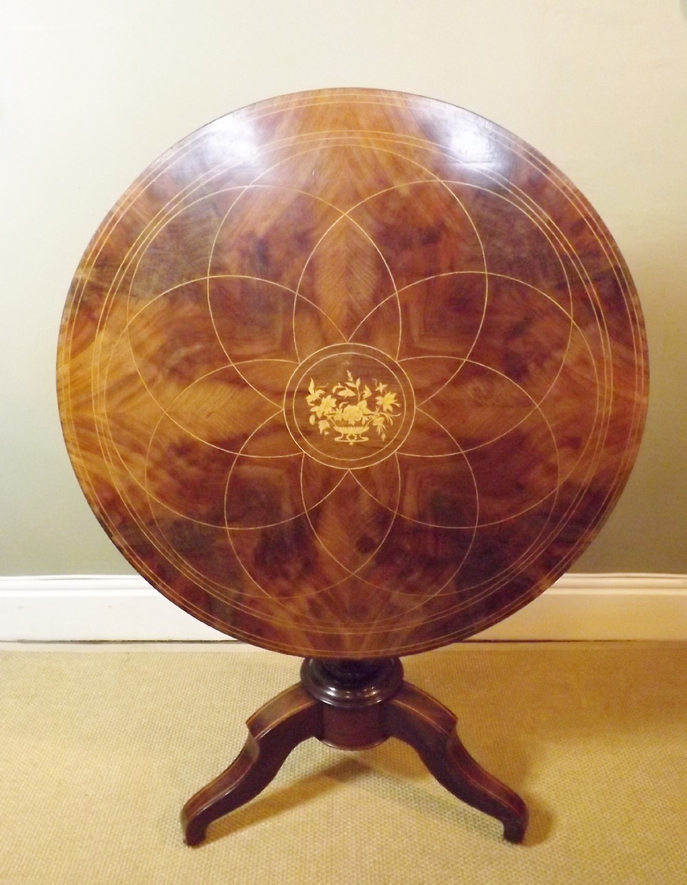 19TH C CIRCULAR INLAID CENTRE TABLE 
