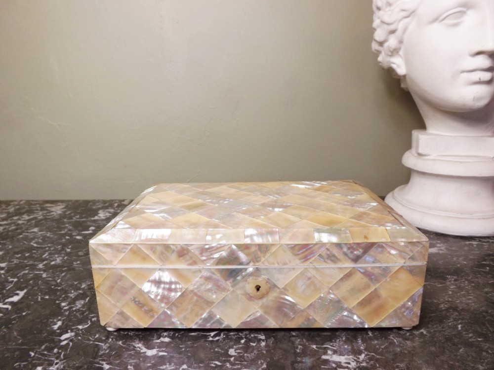 19TH C MOTHER OF PEARL BOX