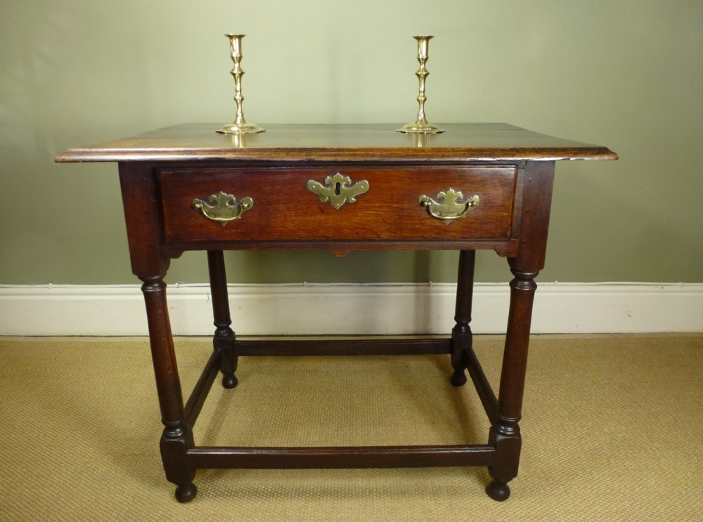18TH c ANTIQUE OAK TABLE