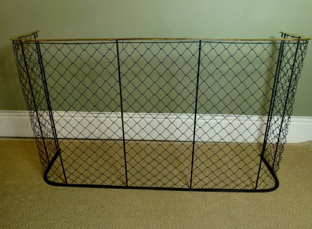 19TH C NURSERY GUARD
