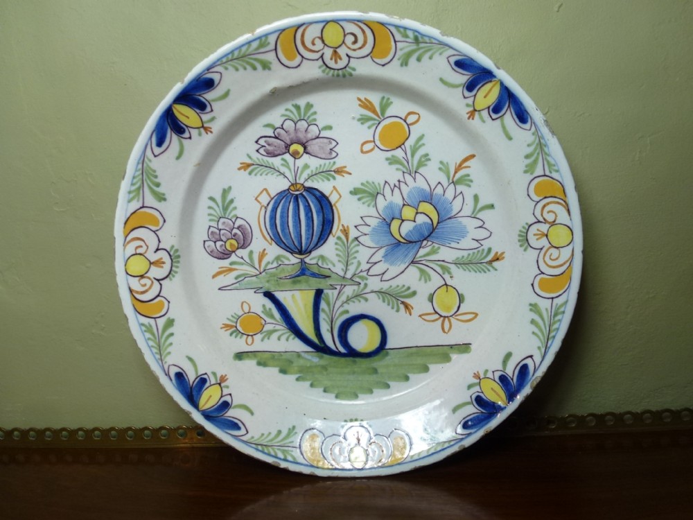 18TH C DELFT POLYCHROME CHARGER