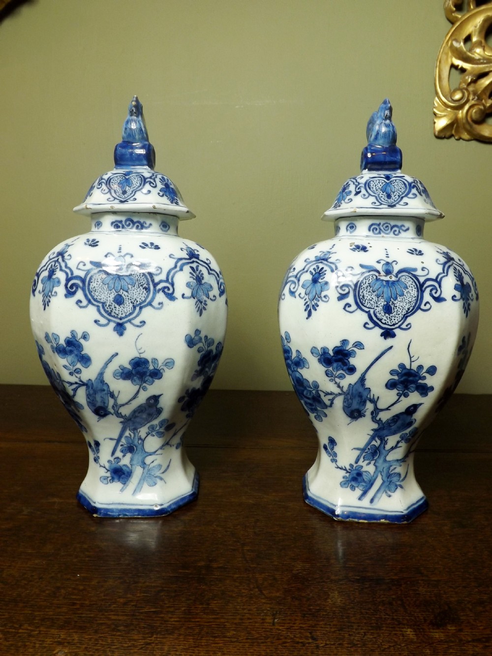 ANTIQUE PAIR OF 18TH C DELFT VASES