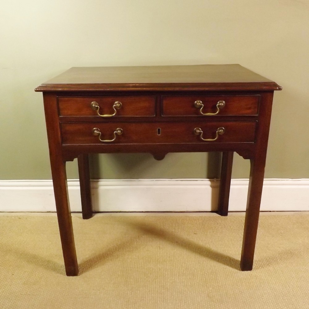 ANTIQUE GEORGIAN MAHOGANY LOW BOY TABLE