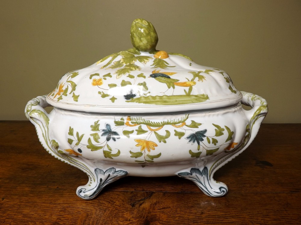 LARGE 19TH C FAIENCE TUREEN DISH