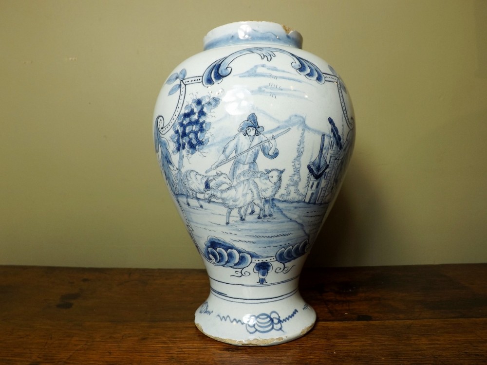 18TH C DELFT VASE