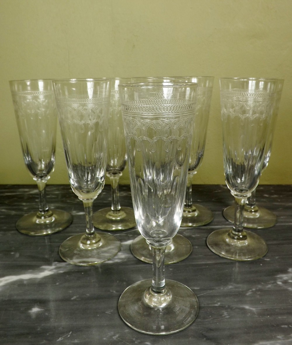Set of 8 champagne flute glasses