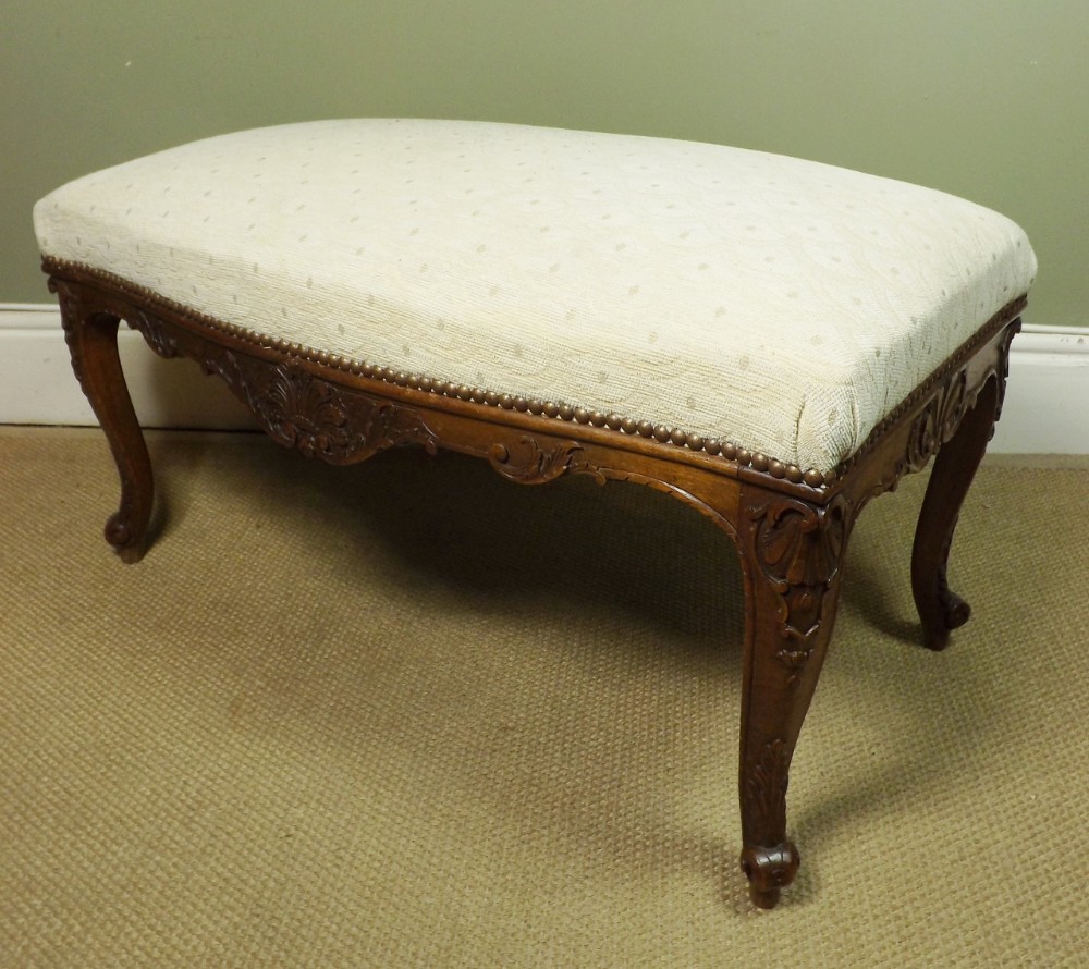 19TH C WALNUT CENTRE STOOL