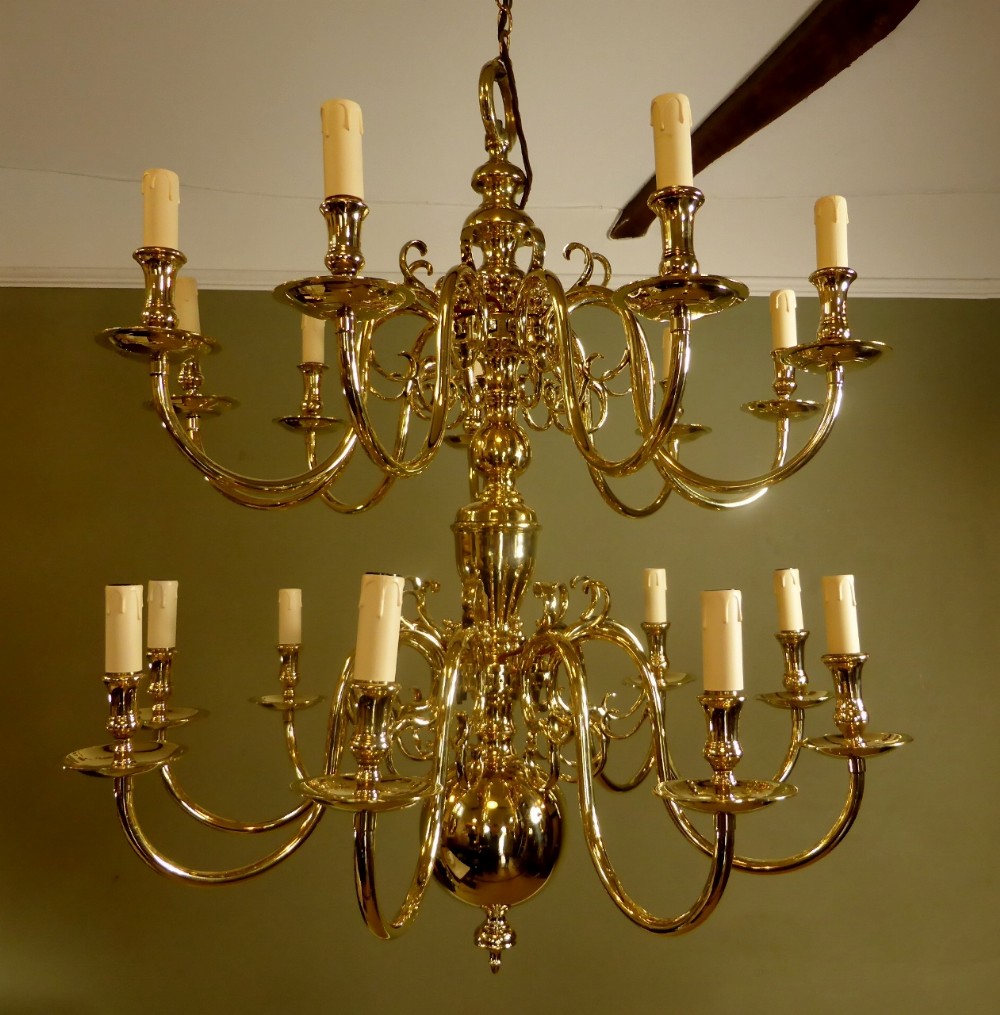 Large 19th C two-tier centre light