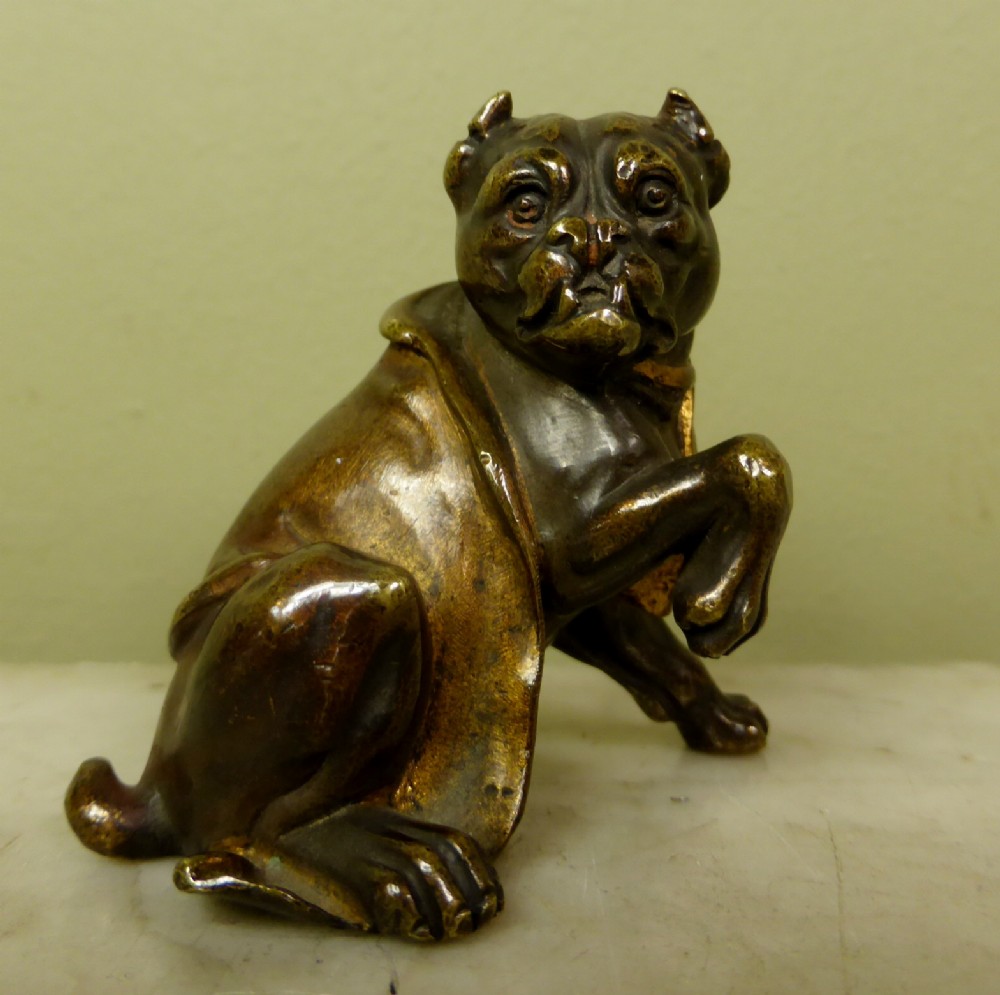 ANTIQUE BRONZE OF A PUG DOG